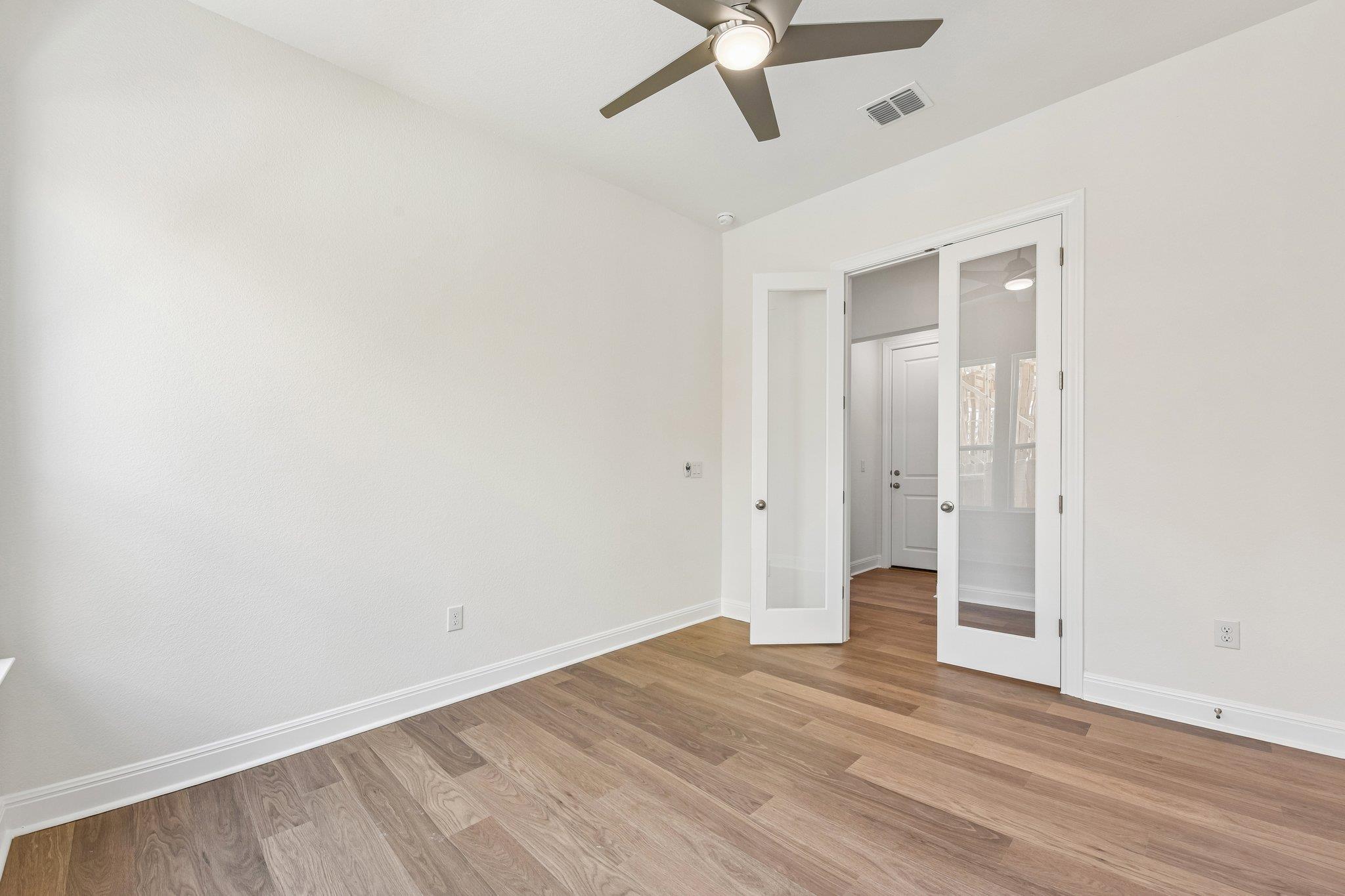 173 Comfort Dr photo 3