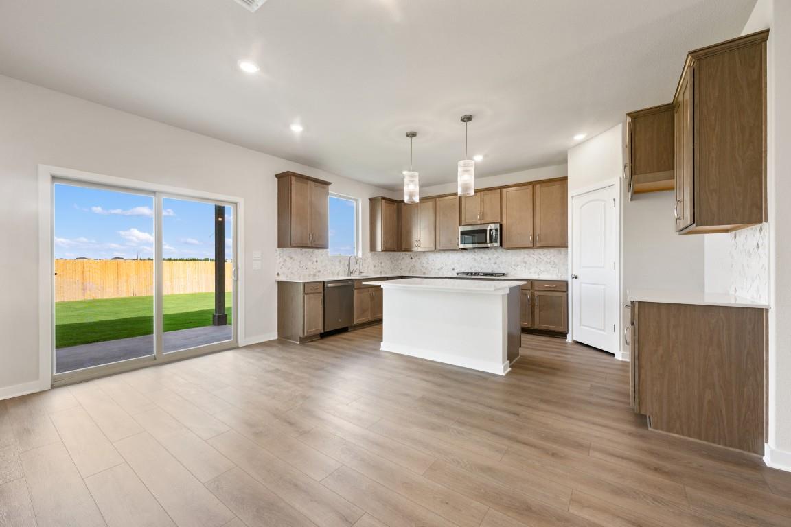 140 Arlington Park Loop photo 11