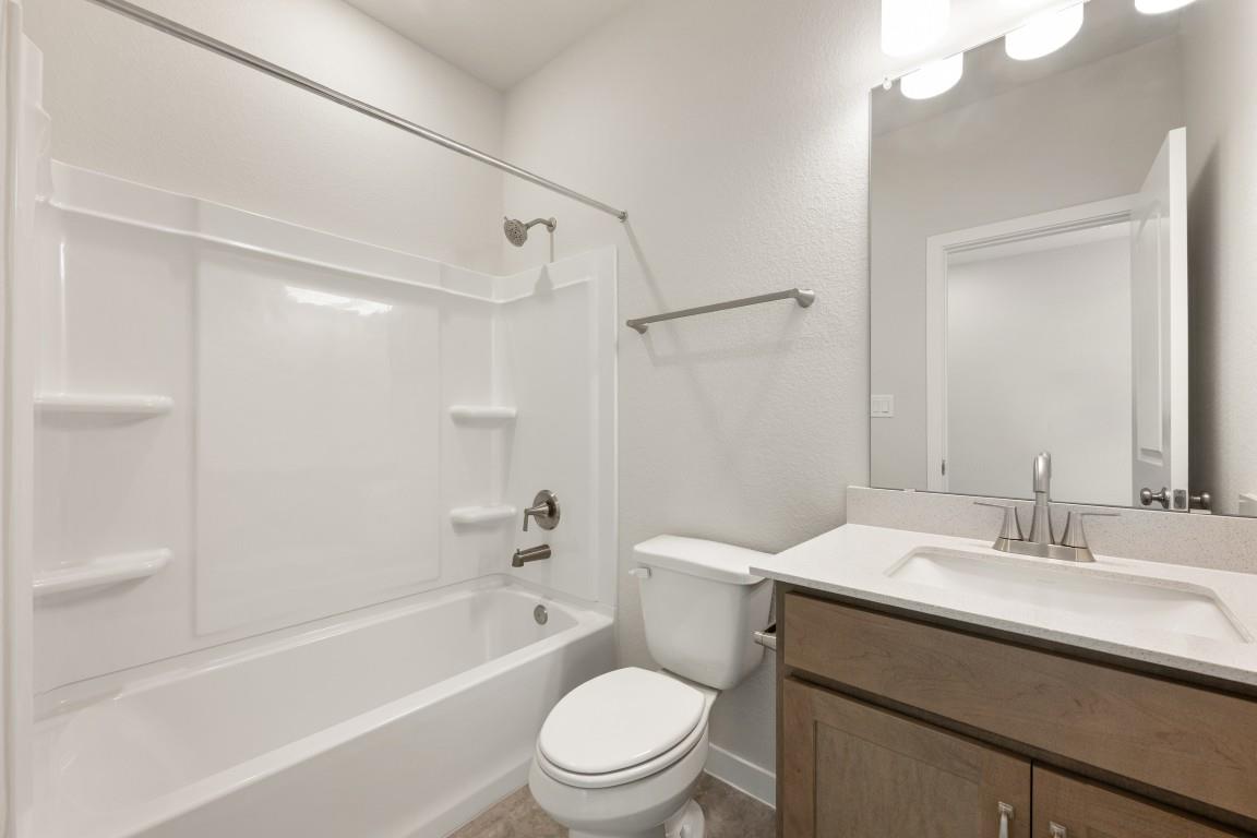 140 Arlington Park Loop photo 6