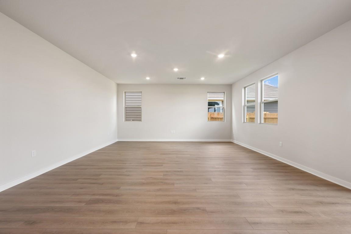 140 Arlington Park Loop photo 10