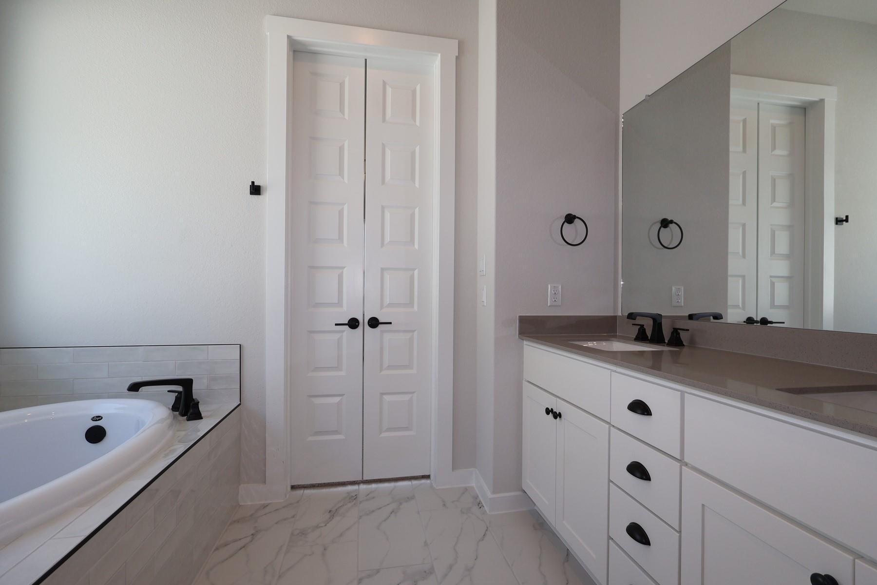 13115 Cerulean Spring Dr photo 9