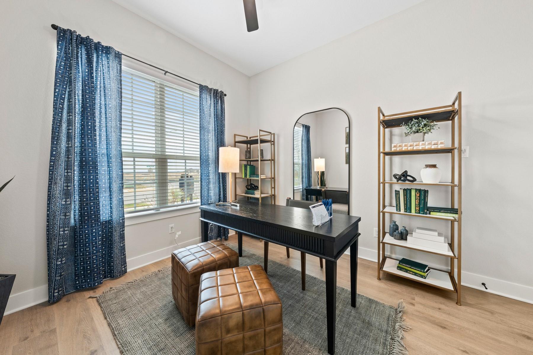 313 E Luna Blue Ln photo 11