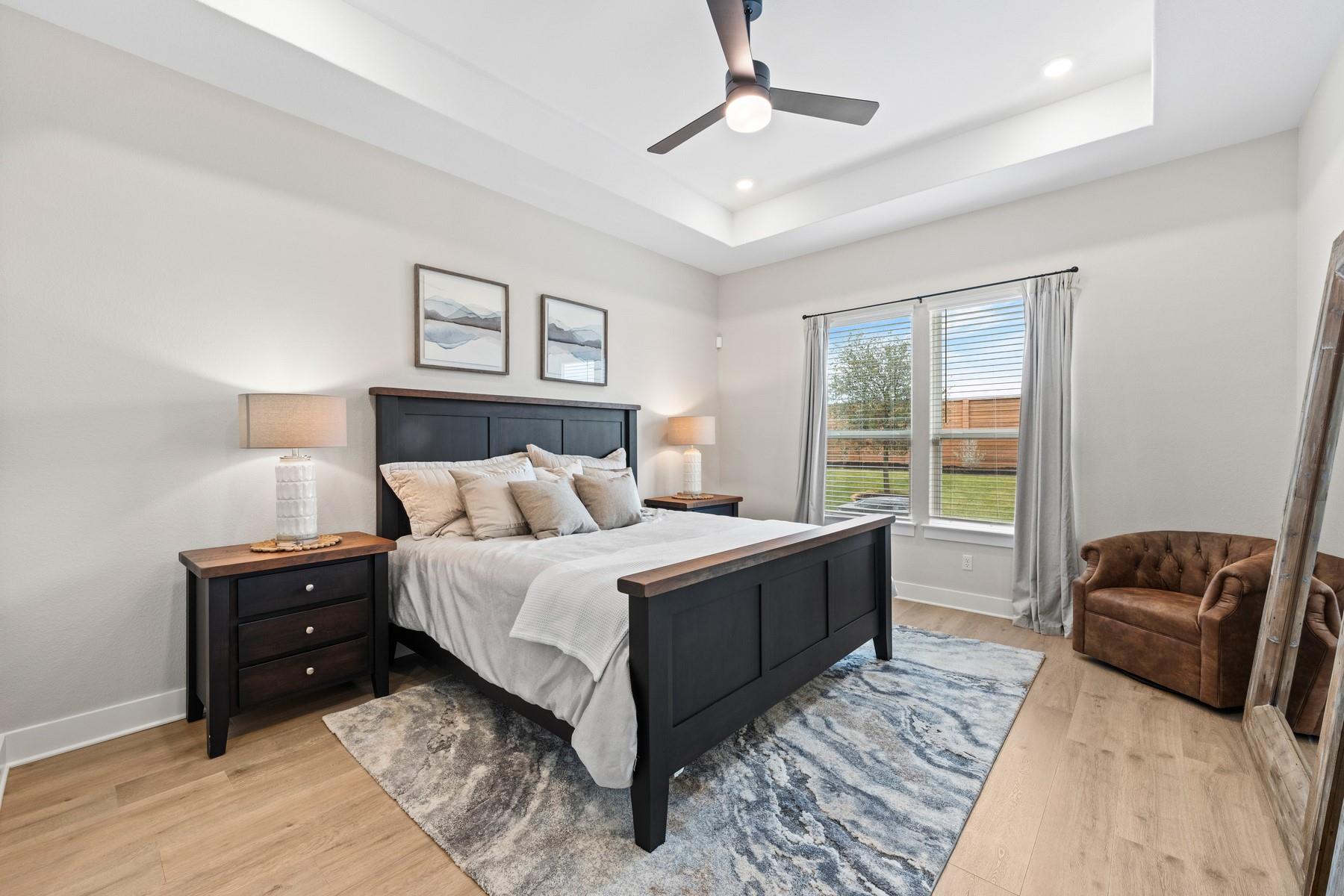 313 E Luna Blue Ln photo 6