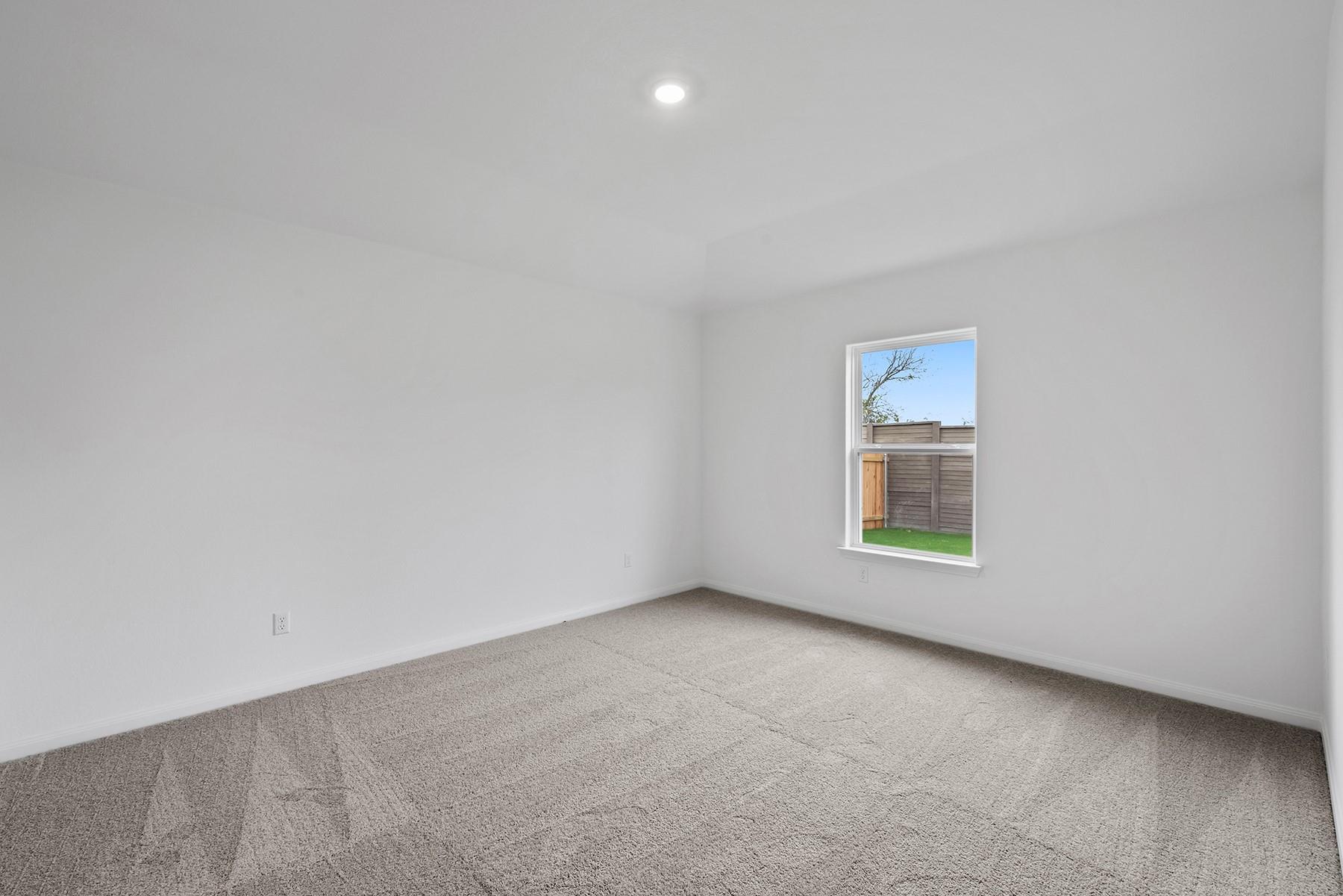 108 Captain Dooley Ln photo 4