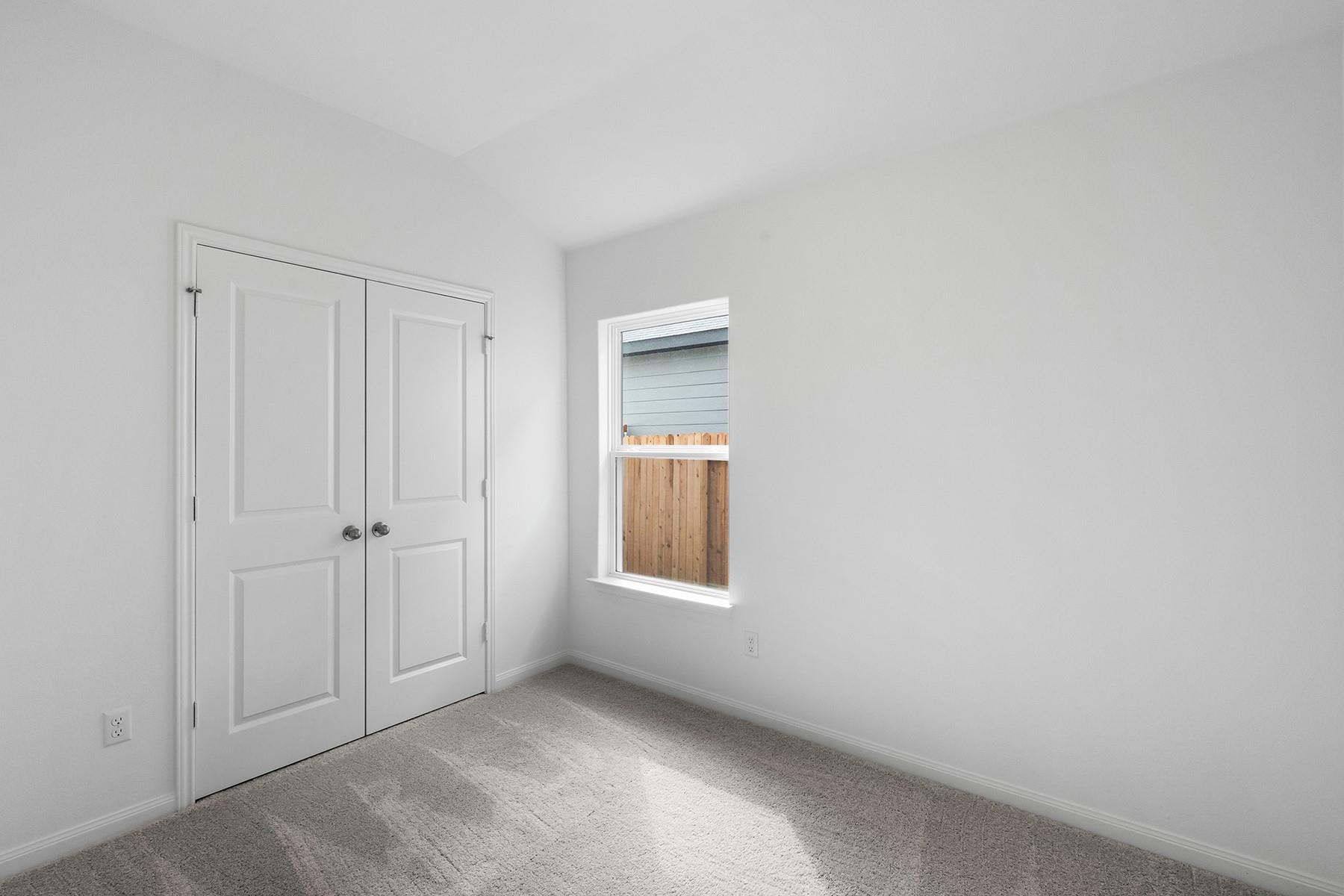 108 Captain Dooley Ln photo 6