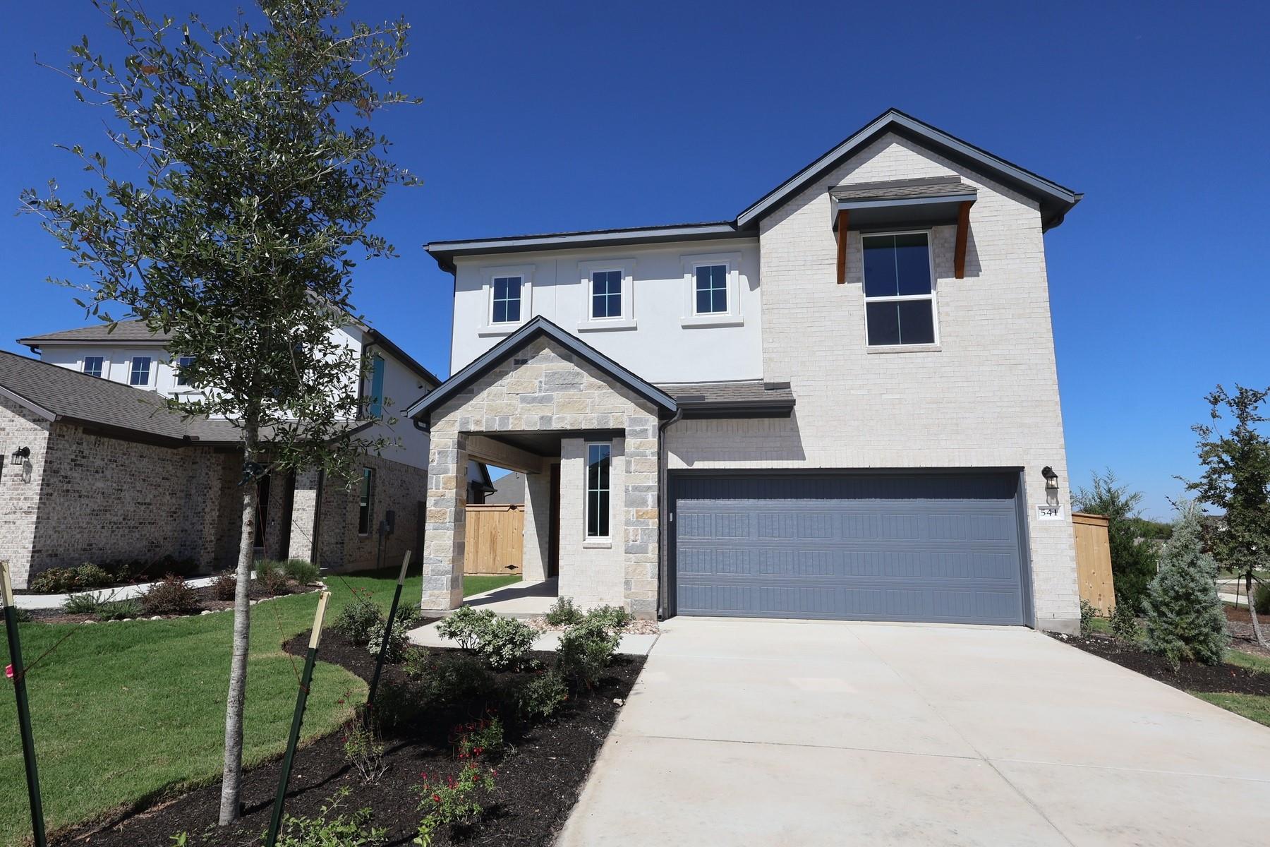 541 Bloomington Loop